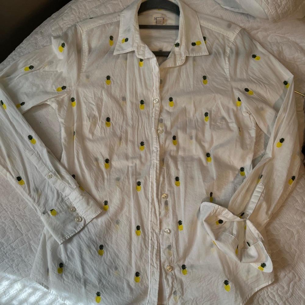 J Crew Perfect Fit Button Down Pineapple Embroidered Shirt